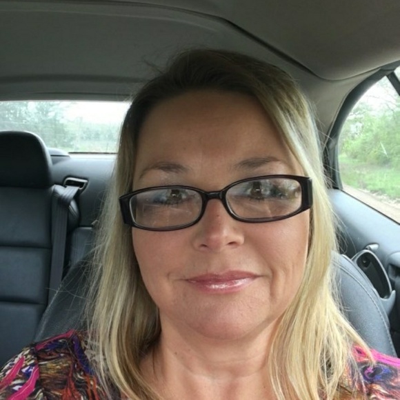 Meet your Posher, Sherri - Picture 3 of 3